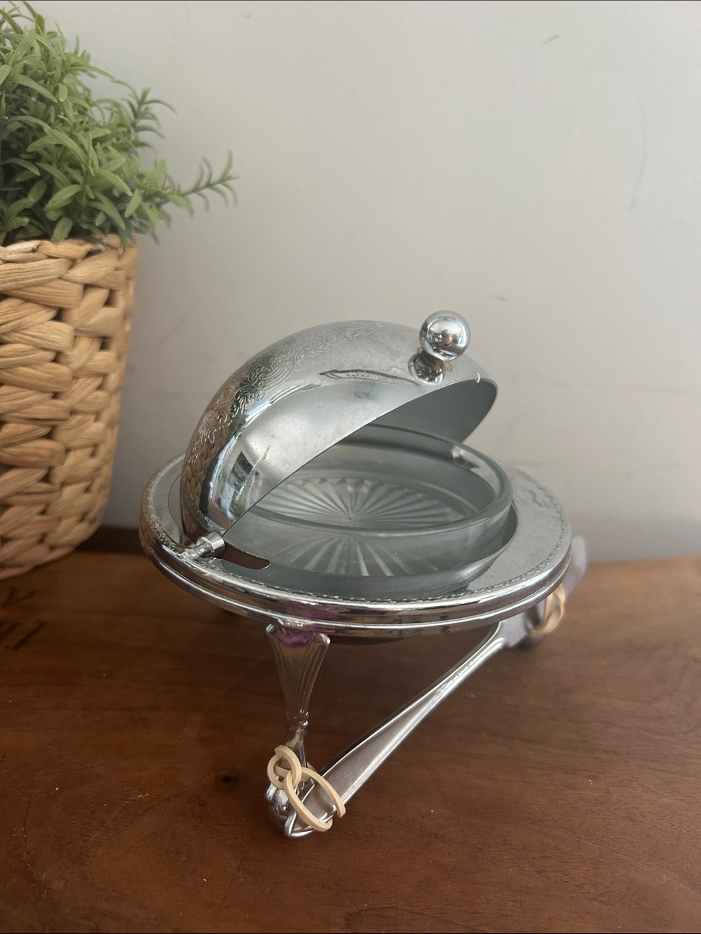 VTG Silver Plate Footed Roll Top Dome Caviar/Glass Butter Dish English Mint